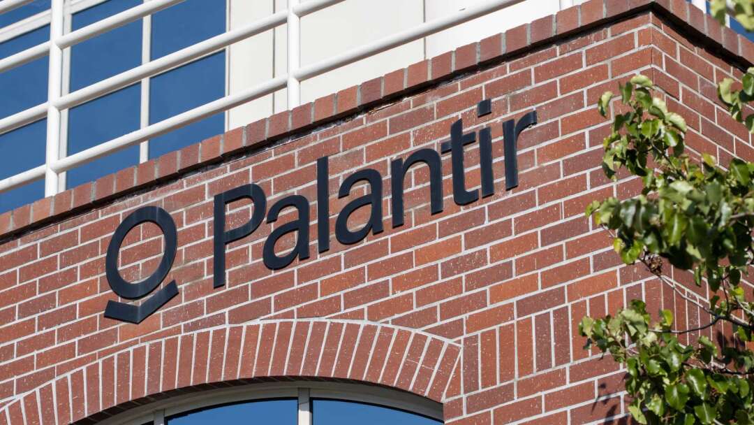 Palantir股價暴漲近30%！美國商業業務狂飆 財報「超乎想像」