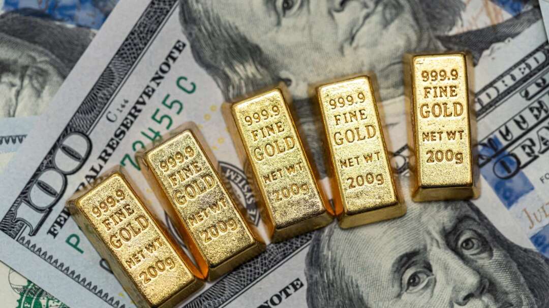 Gold Holds Near 7-Week High as Traders Weigh Iran Tensions and Fed Outlook