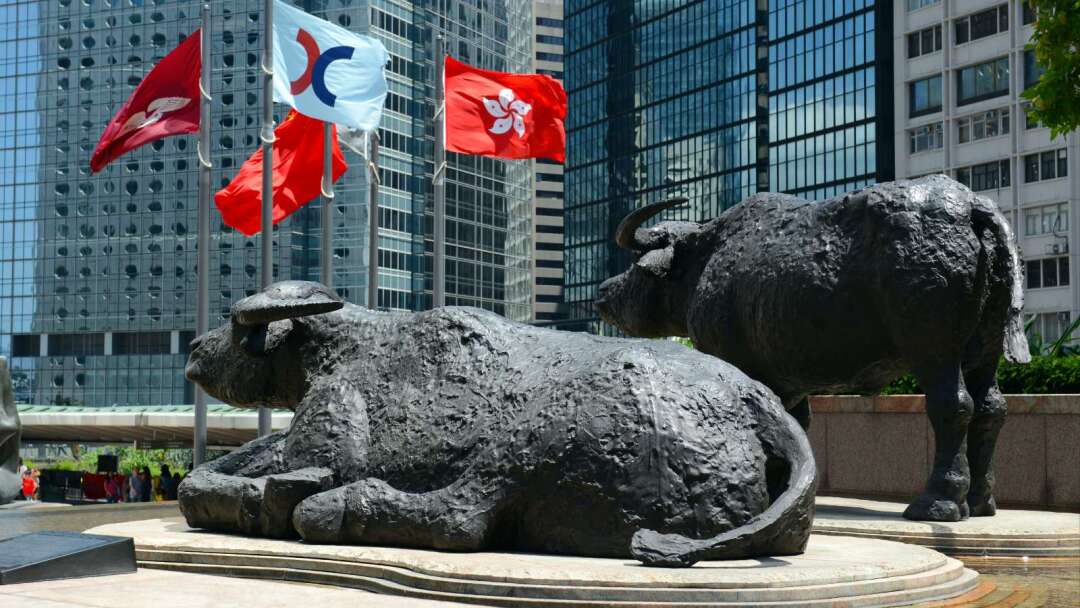 Hong Kong Market: Hang Seng Index Slightly Down 0.17% as Lenovo Soars 20% on Strong Earnings to Record High