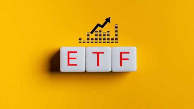 人氣最旺債券ETF!00984D規模和受益人成長奪雙冠 第5次續配0.085元8/31前搶卡位。(圖:shutterstock)