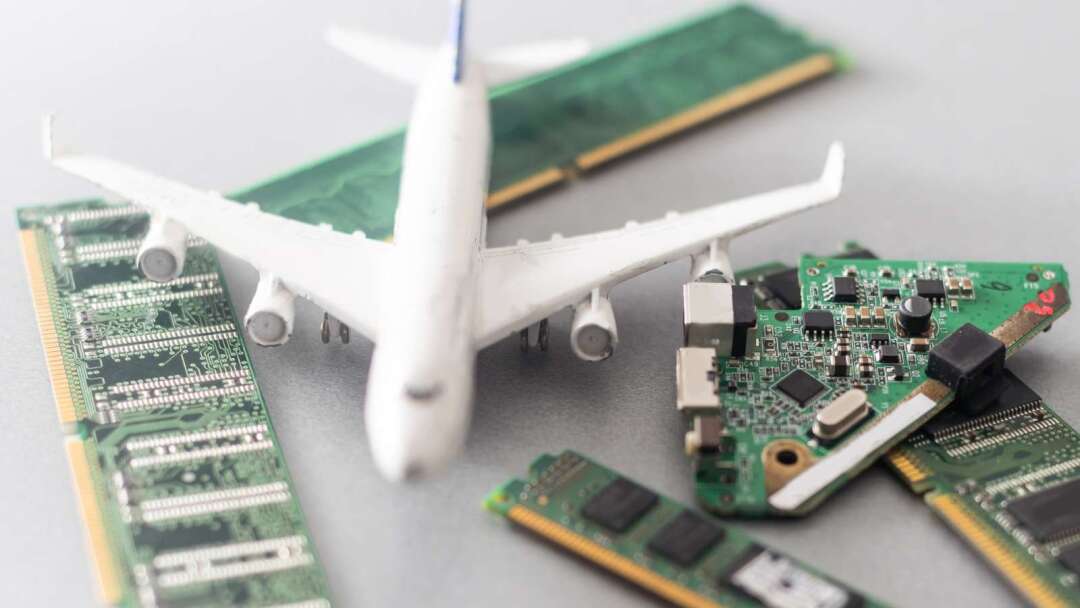 AI硬體「搶飛機」掀空運新周期：亞洲—北美航線連續5個月雙位數成長 貨值佔比破五成