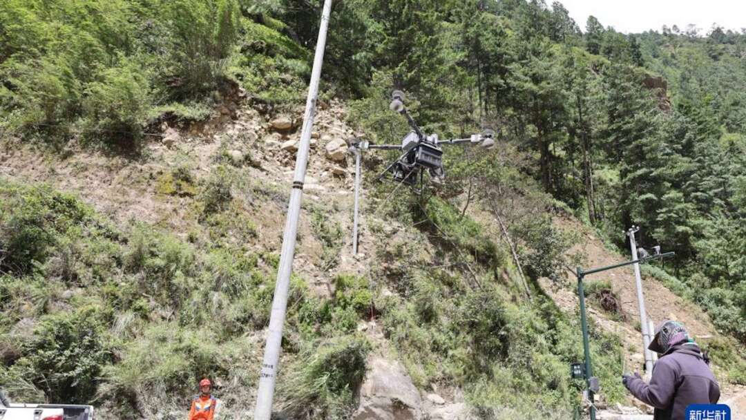 西藏尼泊爾邊境山洪 中國無人機「空投」消防員