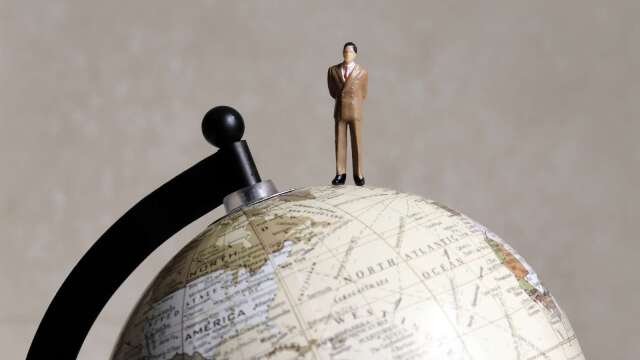 Fed主席華許放鷹 升息風暴來臨 台股今天要跑要快!?  (圖:shutterstock)