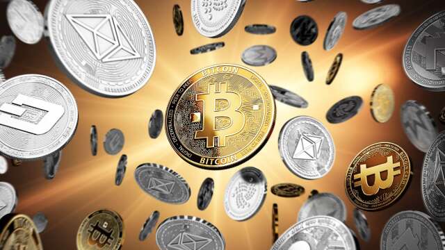 美伊衝突與利率疑慮夾擊 比特幣跌至7.7萬美元 需求轉負引發警訊(圖:shutterstock)
