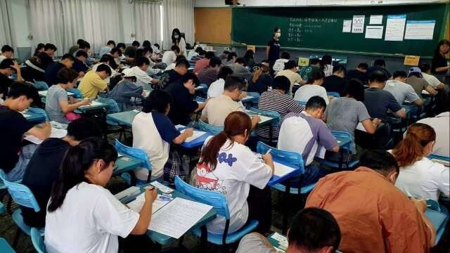 上千人抢当绿领！净零测验到考率破92%企业高管医师也来考 最小仅17岁