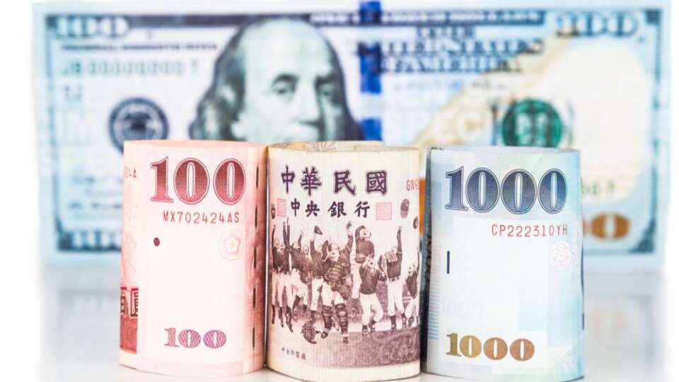 非投等債ETF人氣王！群益00953B年化配息率8.4% 10/6最後買進日