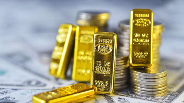 〈贵金属盘后〉油价上涨、Fed升息疑虑垄罩 黄金触及一周低点
