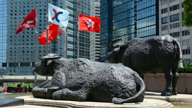〈港股盘后〉恒指低开高走升0.37% 9月收官月线下挫 生物医药走强