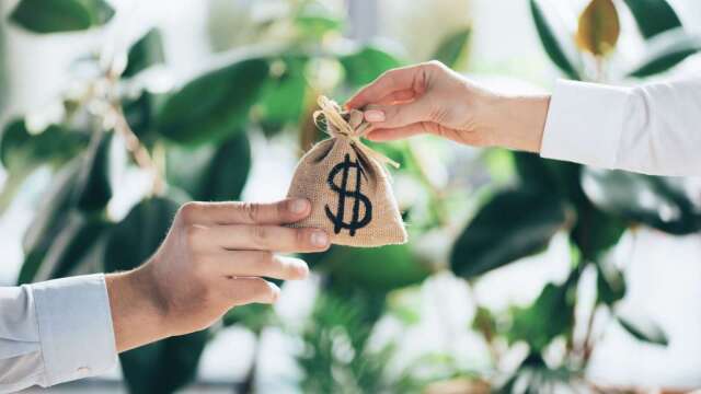 明年可望一人免税赠与272万！减税大礼包的背后代表什么？