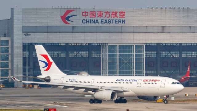 東航空姐下跪道歉，中國航協回應。（圖：Shutterstock）