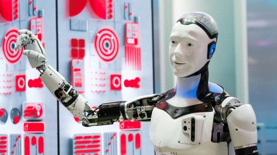 記憶體漲不完了？人形機器人DRAM需求2030年估衝20倍