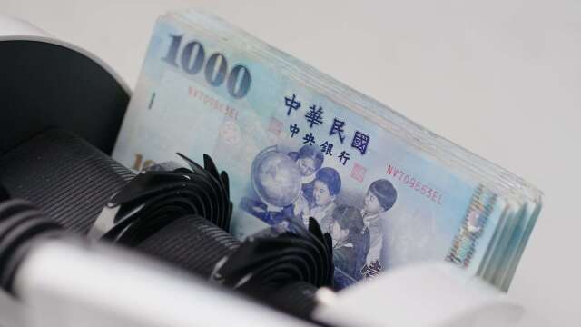〈台币〉台积电法说前夕市场观望 汇市高低洗盘1.5角微升1.2分