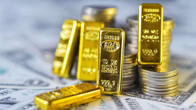 〈贵金属盘后〉金价跌到逾两个月低点 油价涨势再度引发通膨焦虑