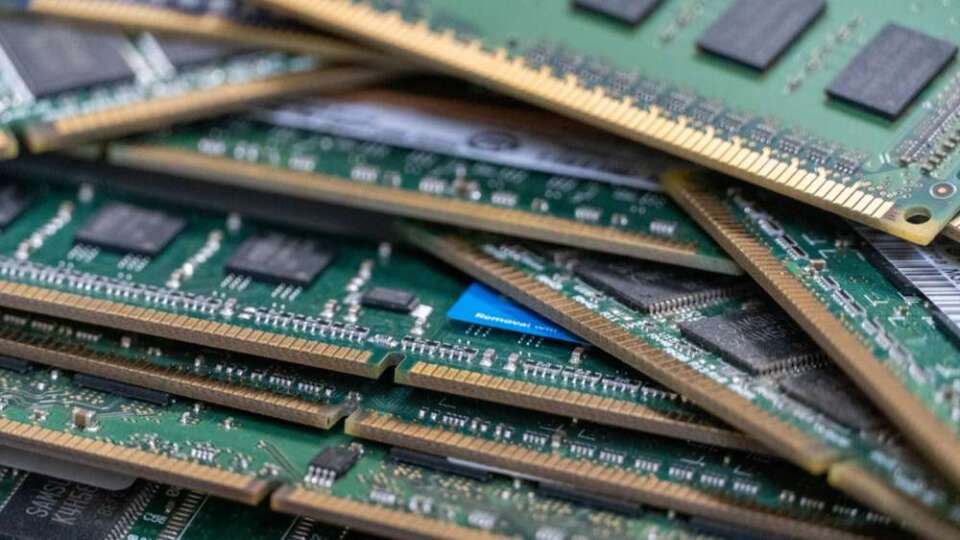DDR5漲多兇？這款一年暴漲761% 一組128GB要價逾3200美元